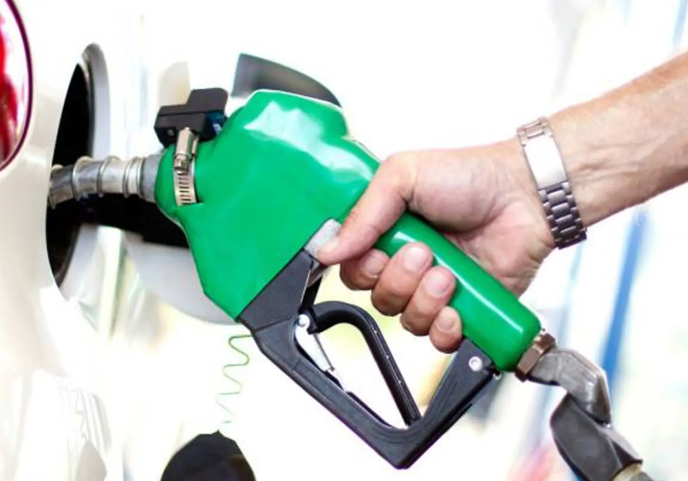 EU impulsará limitar el consumo de combustibles en autos