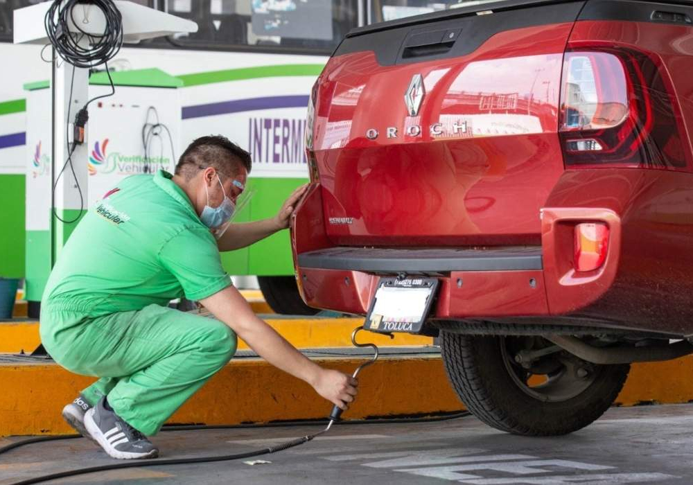 Autos que verifican en abril en CDMX y Estado de México