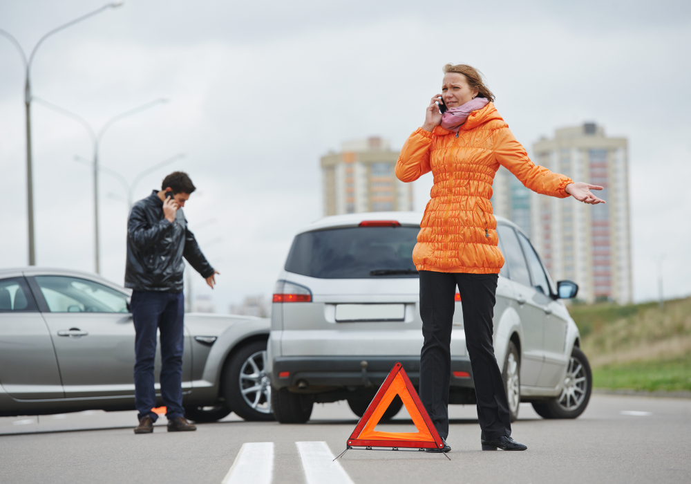 ¿Qué puedes hacer si chocas con un auto que no tiene seguro?