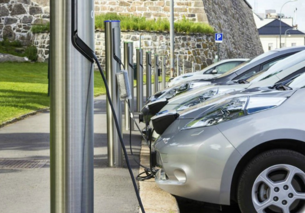 Urgen estaciones de carga para autos eléctricos, pero deben ser seguras