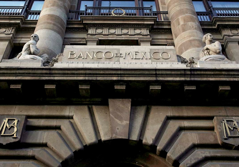 Banxico subiría tasa clave a un 10.50% esta semana: sondeo