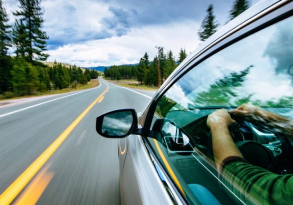 Las herramientas a tener en tu auto para un viaje en carretera