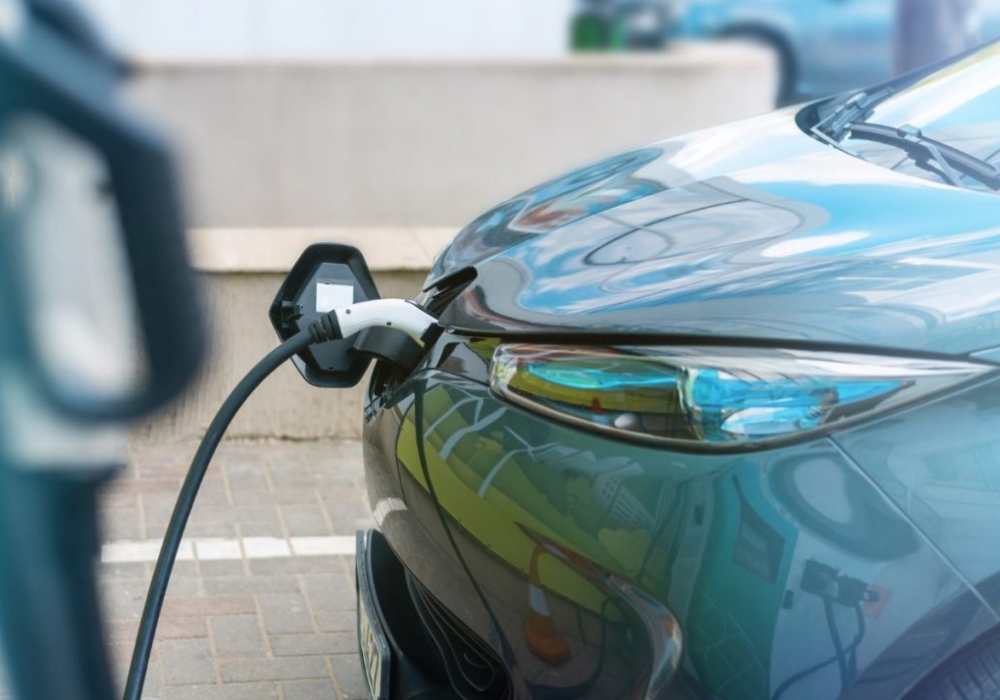 Automóviles eléctricos pisan el acelerador en México, pero falta infraestructura