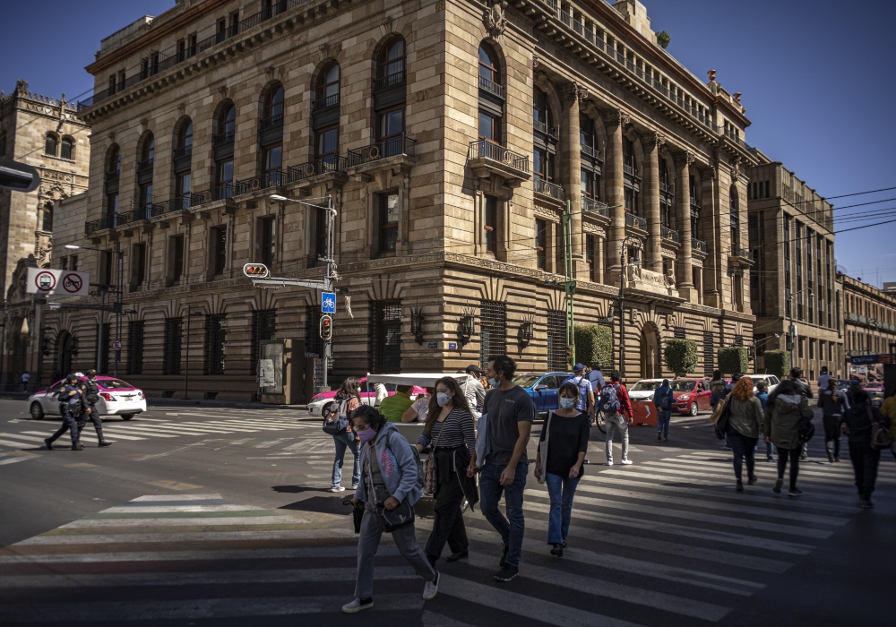 Optimismo en Banxico, espera PIB de México en 3%